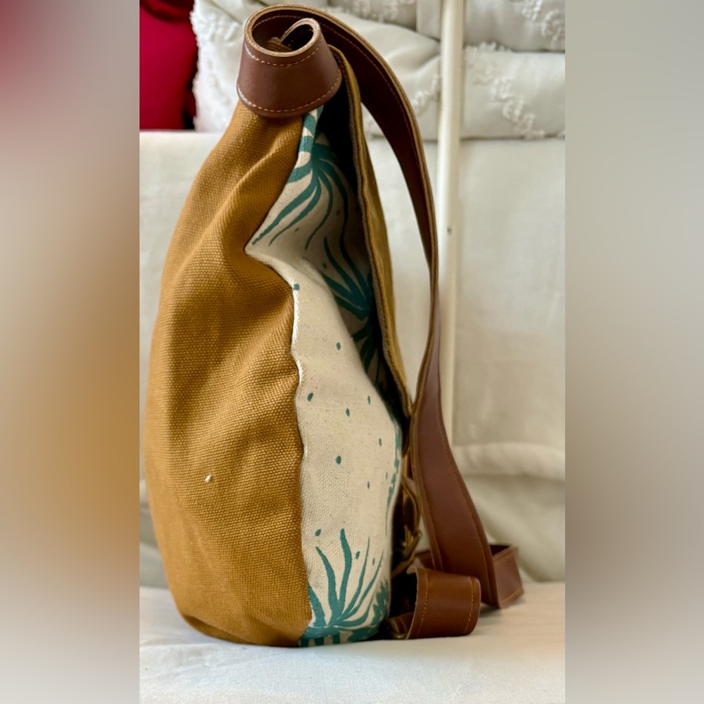 Rachel Elise Canvas Messenger Crossbody Bag Botanical Print Leather Strap Boho - Picture 4 of 8